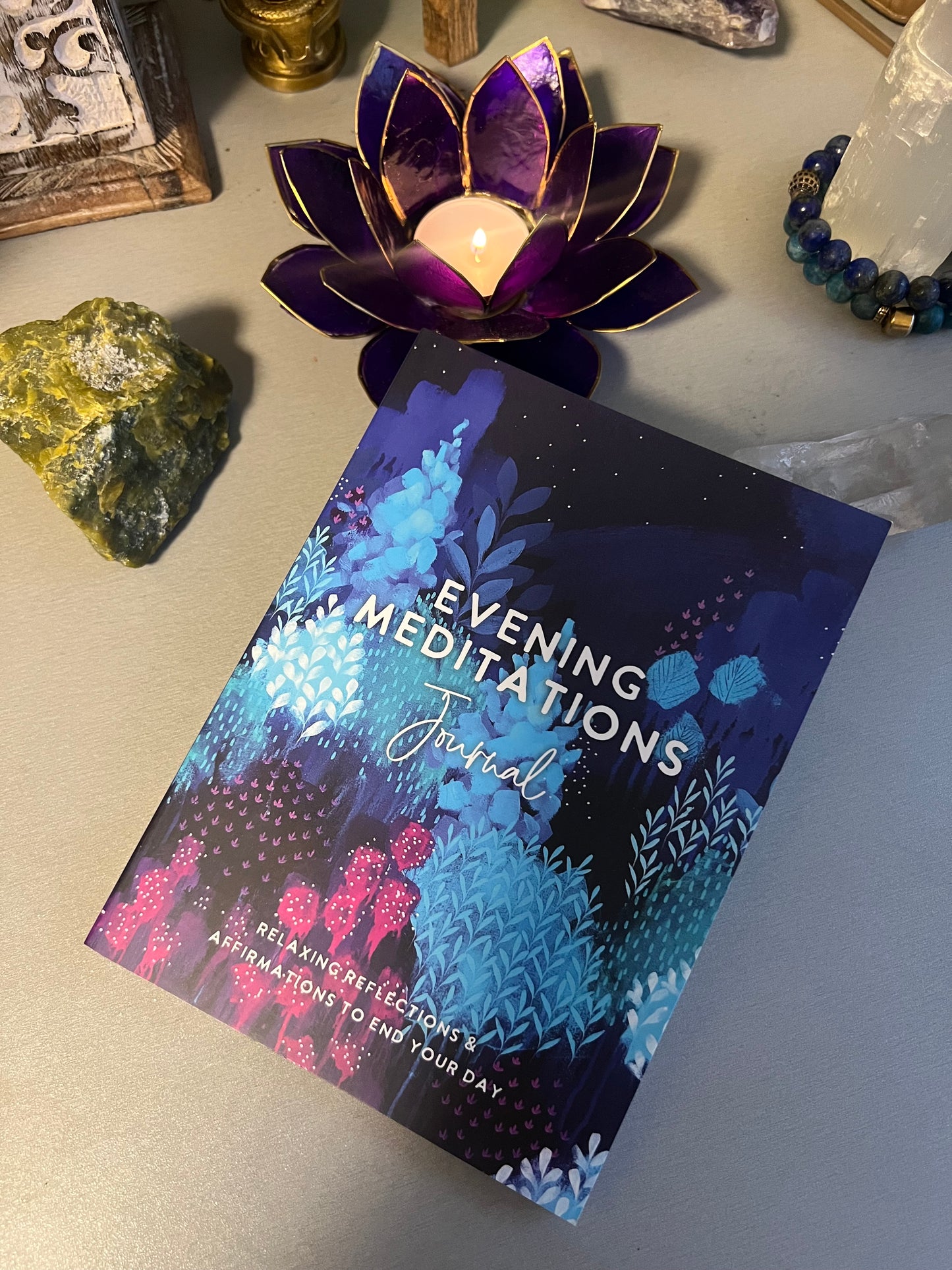 Vakaro meditacijų žurnalas – streso valdymui ir ramybės įpročiui - Ganapati