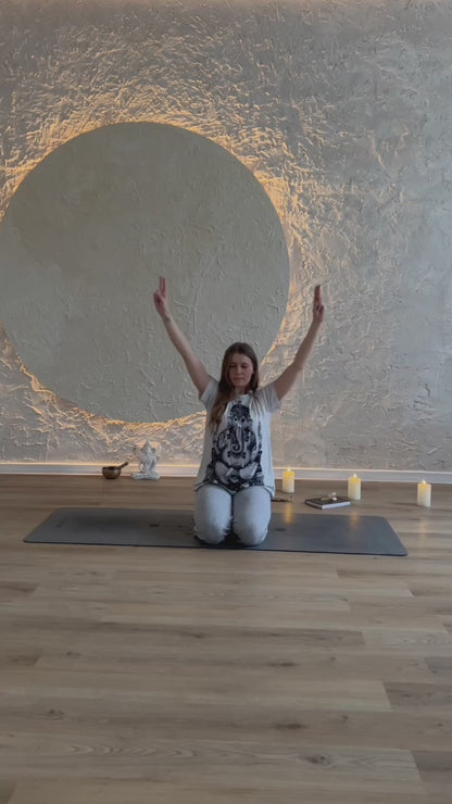 Kundalini joga veikianti prieš apatiją "Klestėjimas"