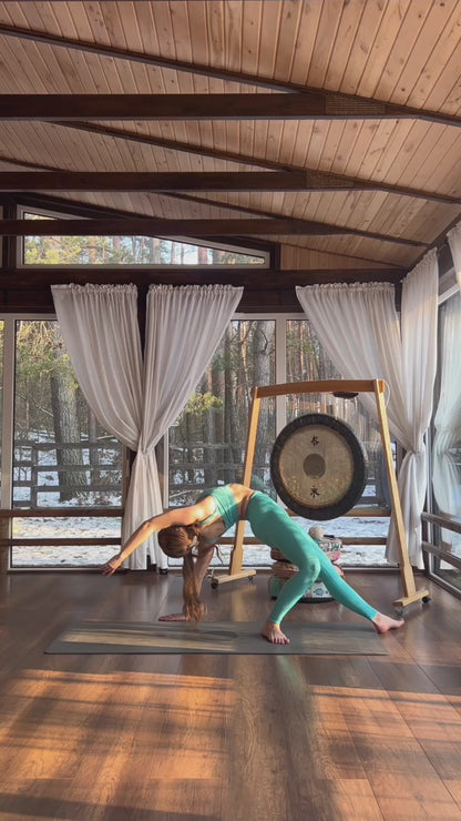 Švelni ir gili joga “AHIMSA” 🤍 Pasitelkiant jogos filosofiją + magiška shavasana