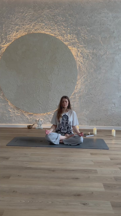 Kundalini joga veikianti prieš apatiją "Klestėjimas"